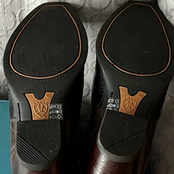 ARIAT ATS BOOTS - Picture 9 of 12